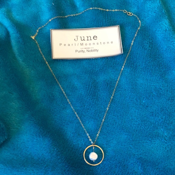 Bench492 faux pearl necklace - Picture 3 of 3